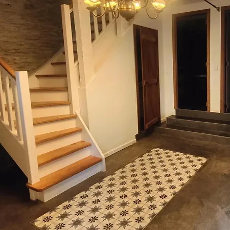 House With Jacuzzi In Menufontaine, 180 M² For 8 People. Fauvillers