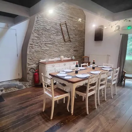 House With Jacuzzi In Menufontaine, 180 M² For 8 People. Σπίτι διακοπών *