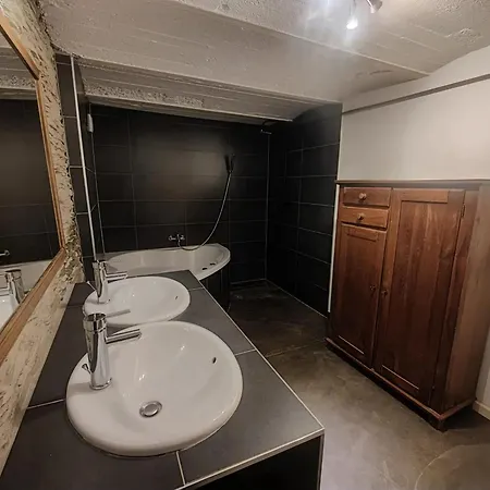 Holiday home House With Jacuzzi In Menufontaine, 180 M² For 8 People.