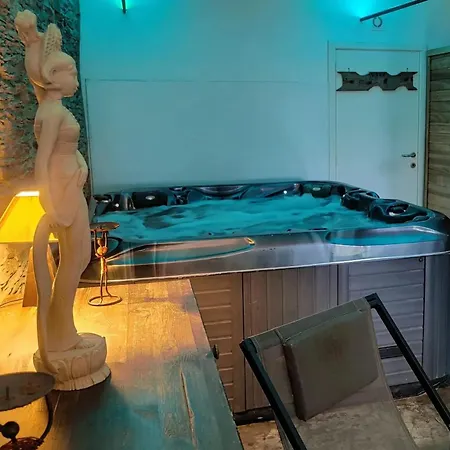 Σπίτι διακοπών House With Jacuzzi In Menufontaine, 180 M² For 8 People. *