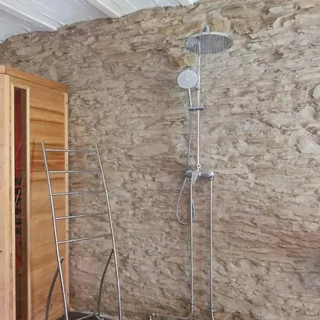 House With Jacuzzi In Menufontaine, 180 M² For 8 People. Fauvillers