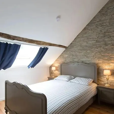 House With Jacuzzi In Menufontaine, 180 M² For 8 People. Σπίτι διακοπών *